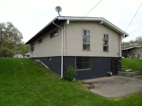 8121 Hickory Ave, Gary, IN 46403 photo 5