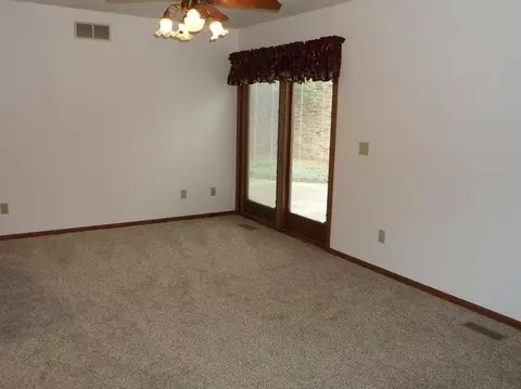 422 Commanche Dr, Lowell, IN 46356 photo 7