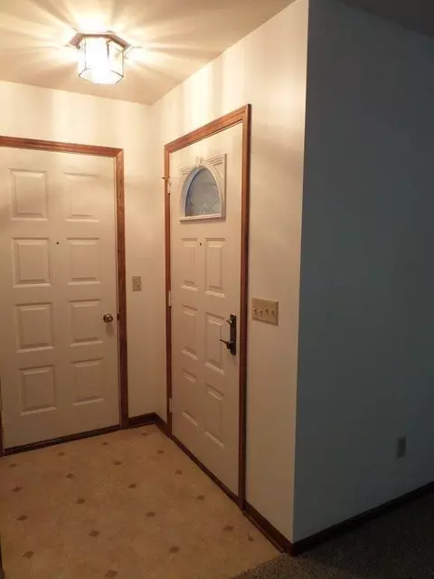422 Commanche Dr, Lowell, IN 46356 photo 5