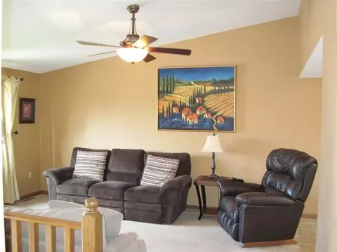 1309 Admiral Dr, Porter, IN 46304 photo 4