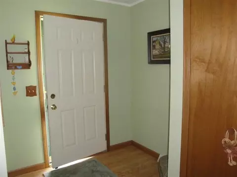 1706 Westfield Ct, Griffith, IN 46319 photo 3