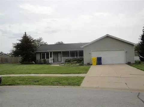 1706 Westfield Ct, Griffith, IN 46319 photo 2