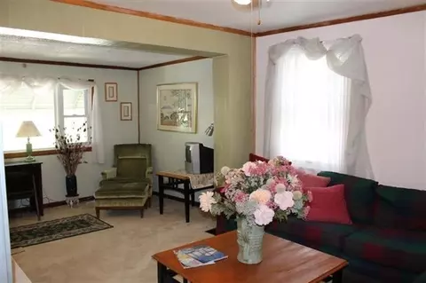 2804 Schrage, Whiting, IN 46394 photo 3
