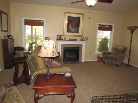 3260 Rustic Ln, Crown Point, IN 46307 photo 2
