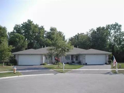 5446 Maggie Mae Ct, Crown Point, IN 46307 photo 1