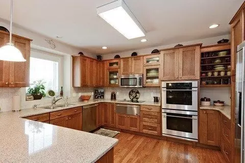 1629 Thistle Ln, Munster, IN 46321 photo 4