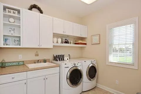 1629 Thistle Ln, Munster, IN 46321 photo 7