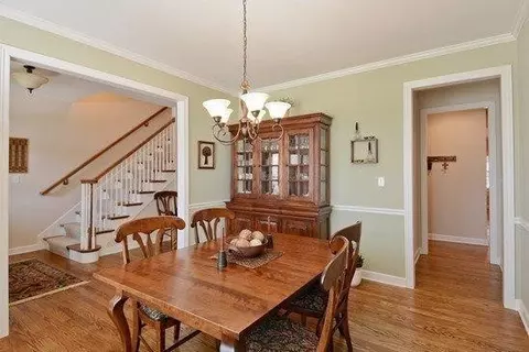 1629 Thistle Ln, Munster, IN 46321 photo 5