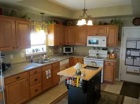 1235 Fox Hollow Dr, Porter, IN 46304 photo 9