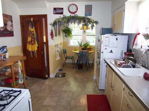 1522 Warwick Ave, Whiting, IN 46394 photo 4
