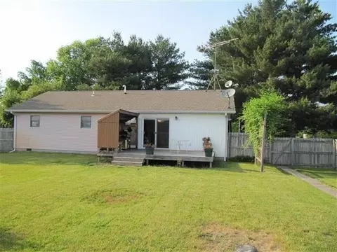 95 E Pine St, Wheatfield, IN 46392 photo 9