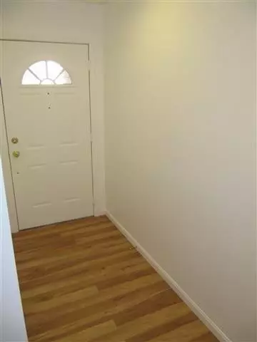 95 E Pine St, Wheatfield, IN 46392 photo 5