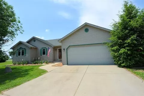 352 Nathan Ter, Valparaiso, IN 46383 photo 1