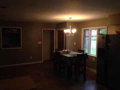 8425 Parrish Pl, Highland, IN 46322 photo 9