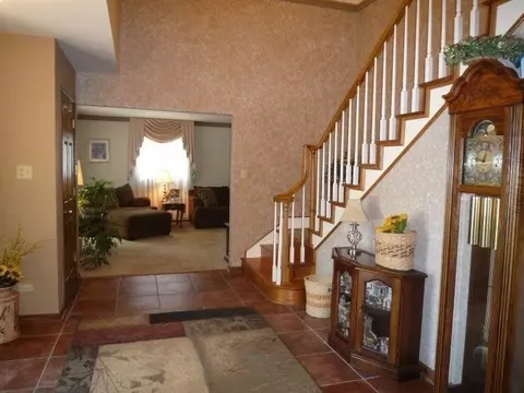 9800 Rose Ln, Munster, IN 46321 photo 3