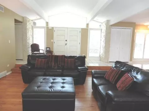 9148 Walnut Dr, Munster, IN 46321 photo 8