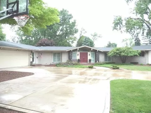 9148 Walnut Dr, Munster, IN 46321 photo 1