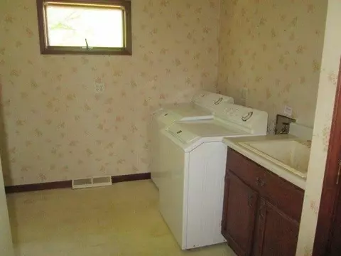 11671 Edison St, Crown Point, IN 46307 photo 9