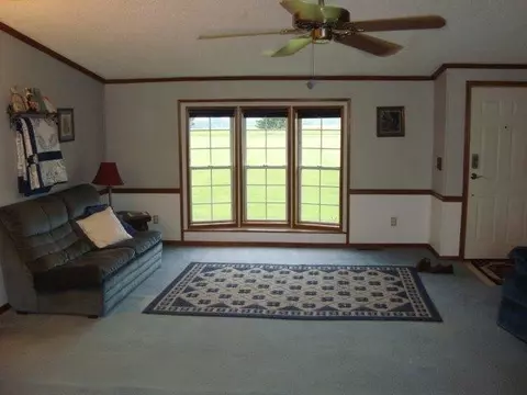 963 E 300, La Porte, IN 46350 photo 3