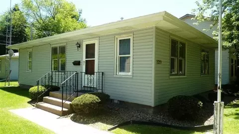 329 Indiana St, Porter, IN 46304 photo 1