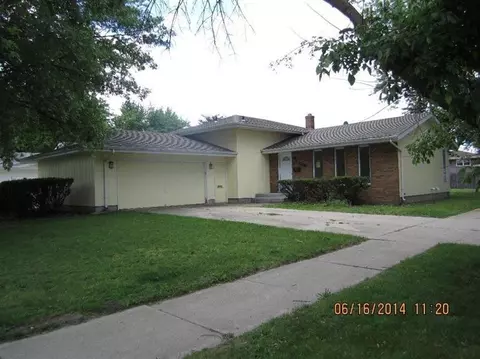 8504 Harrison Ave, Munster, IN 46321 photo 1