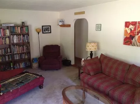 417 N Harvey St, Griffith, IN 46319 photo 4