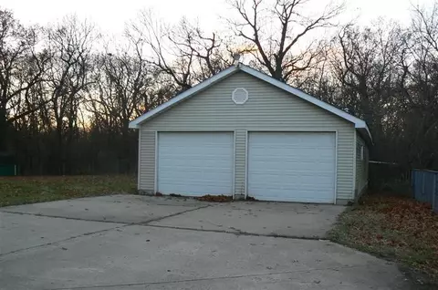 4030 Hendricks St, Gary, IN 46408 photo 2