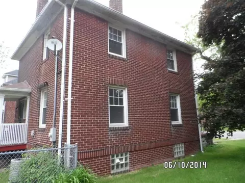 708 Grant St, Gary, IN 46404 photo 3
