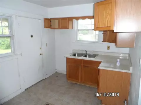 708 Grant St, Gary, IN 46404 photo 7