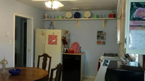 216 N Elmer Ave, Griffith, IN 46319 photo 9