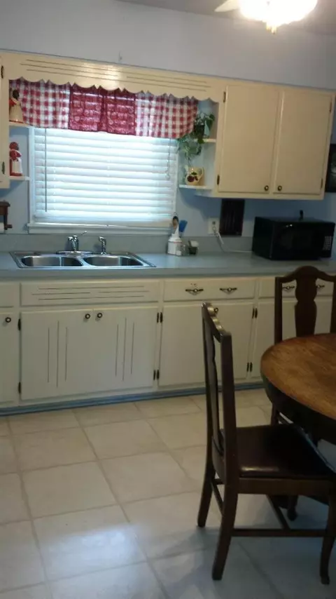216 N Elmer Ave, Griffith, IN 46319 photo 6