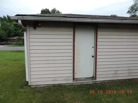 1387 Ellsworth St, Gary, IN 46404 photo 5