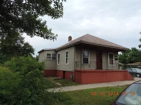 1387 Ellsworth St, Gary, IN 46404 photo 2