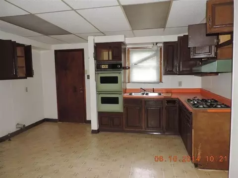 1387 Ellsworth St, Gary, IN 46404 photo 8