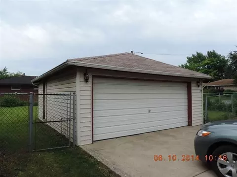 1387 Ellsworth St, Gary, IN 46404 photo 4