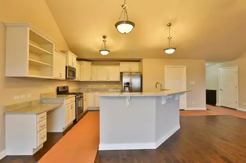 10208 Privet Dr, Crown Point, IN 46307 photo 5