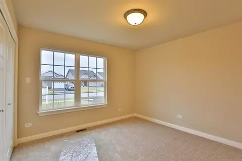 10208 Privet Dr, Crown Point, IN 46307 photo 9