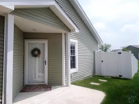 1781 E 105th Pl, Crown Point, IN 46307 photo 1
