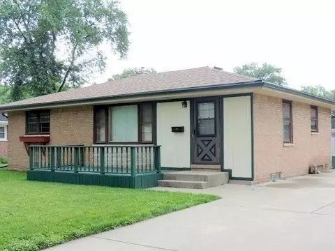 935 N Dwiggins Ave, Griffith, IN 46319 photo 2