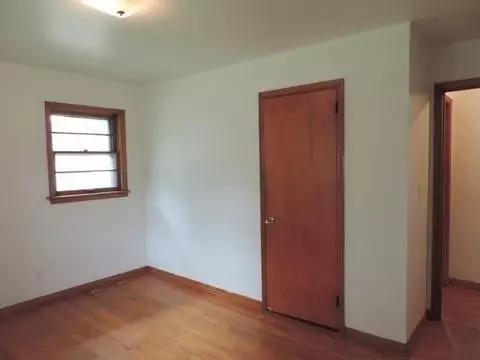 935 N Dwiggins Ave, Griffith, IN 46319 photo 9