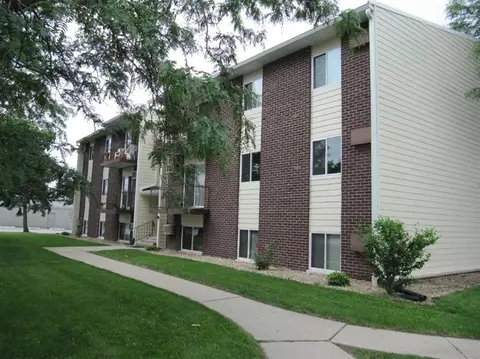 121 N West St #12, Crown Point, IN 46307 photo 1