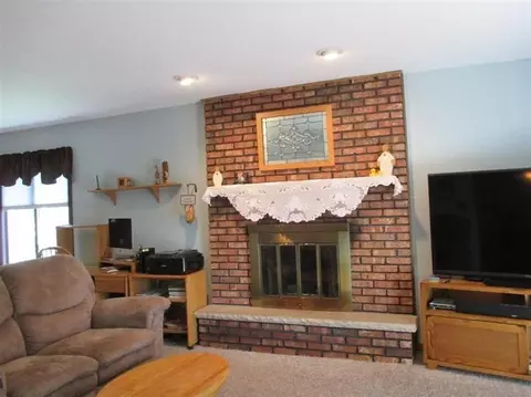 9508 Walnut Dr, Munster, IN 46321 photo 7