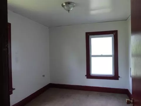 741 Rhode Is, Gary, IN 46402 photo 5