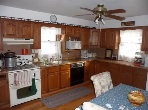 1906 S Colfax St, Griffith, IN 46319 photo 6