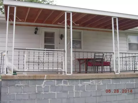 1906 S Colfax St, Griffith, IN 46319 photo 3