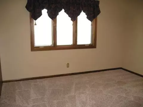 1245 N Jay St, Griffith, IN 46319 photo 10