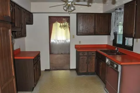 343 W 350, Winamac, IN 46996 photo 2