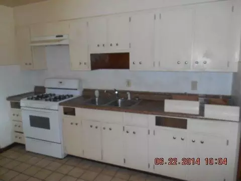 2145 Hayes St, Gary, IN 46404 photo 2