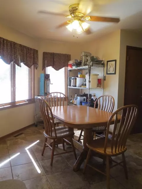 9391 E Oakridge Dr, Saint John, IN 46373 photo 7