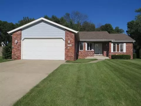 9391 E Oakridge Dr, Saint John, IN 46373 photo 2